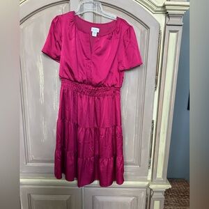 Nicole Miller NWOT Magenta Tiered Short-Sleeve Dress